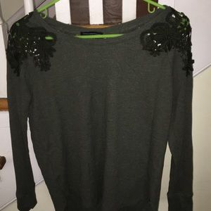 Long sleeve flowered cut out long sleeve shirt